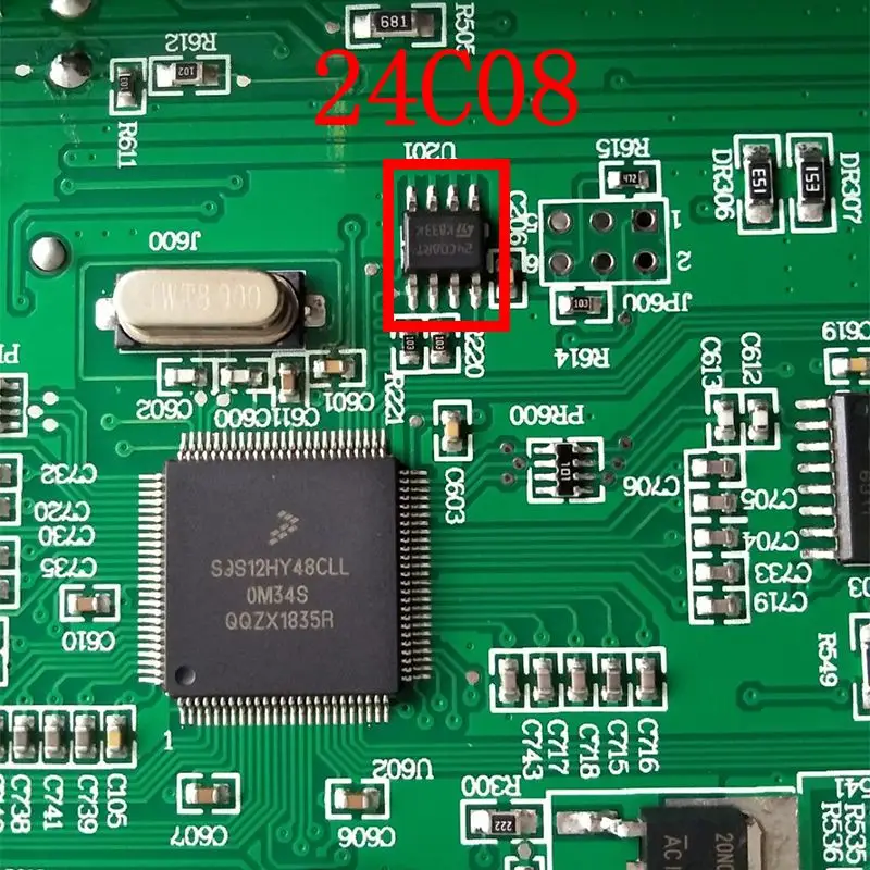 Instrument board with the eight-pin EEPROM annotated 24C08