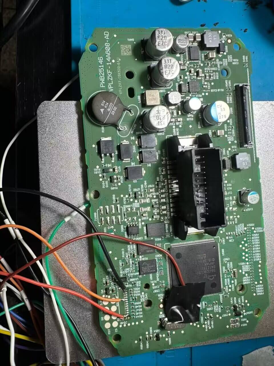 TMAX instrument circuit board with programmer connection wires