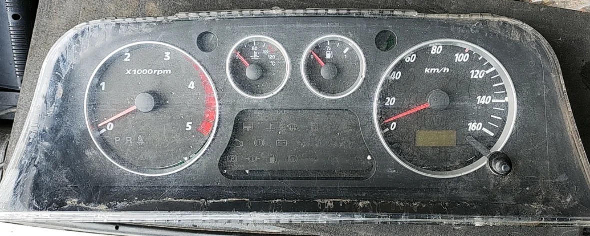 Yutong 6708DH bus: Instrument display reference · 2