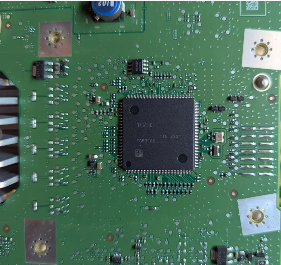 GAC Trumpchi GN8: Memory or MCU identification · 2